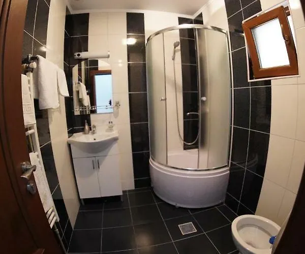 Pensiune Trandafir 3*