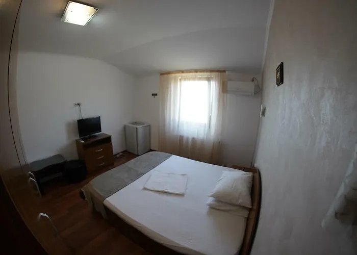 Trandafir 3* Constanţa