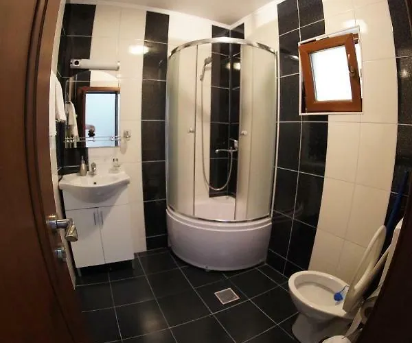 Trandafir 3* Constanţa